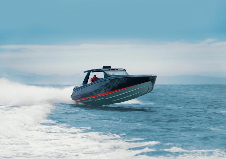Miami speedboat tours on a luxury Cigarette Racing speedboat.